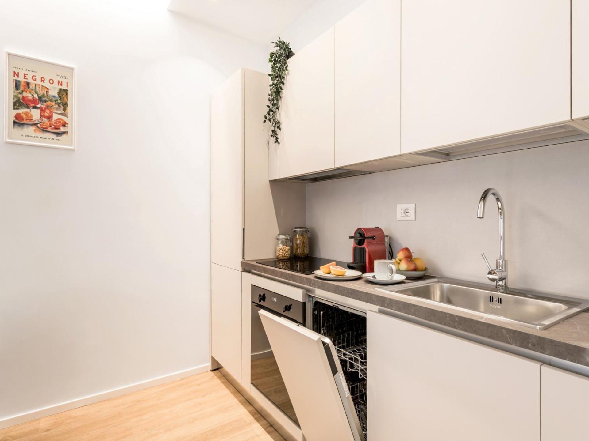 The Rent - Spacious Near Castel Sant'angelo Apartment *